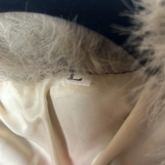 Faux Fur Shaggy Retro Y2K Coat - Picture 7 of 15